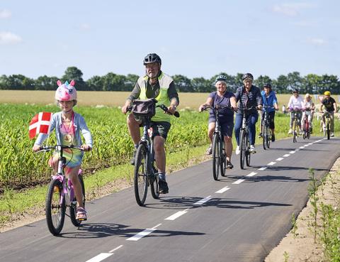 Cykelister til åbningen af cykelstien